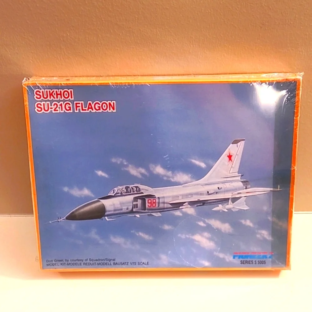 New-Model Jet Plane - Picture 1 of 3
